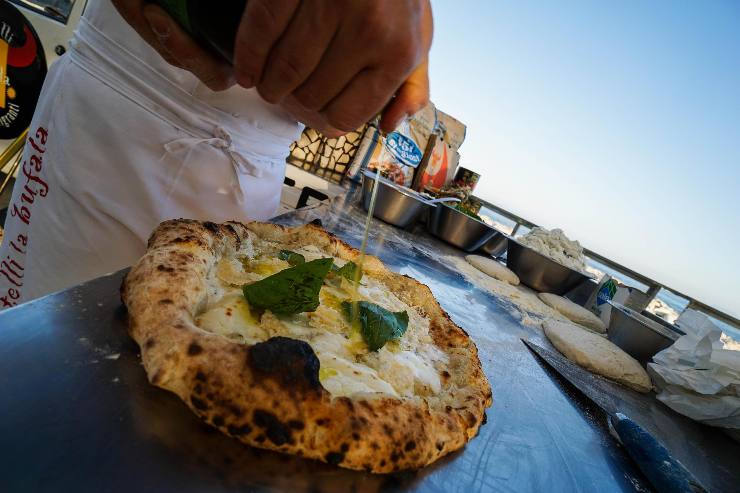 qualità mozzarella di bufala: attenti a come è fatta